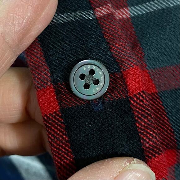 Equipment Women’s Red White and Grey Plaid Button Up Flannel Shirt Size S - Picture 9 of 9